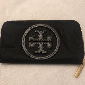 Tori Burch Wallet